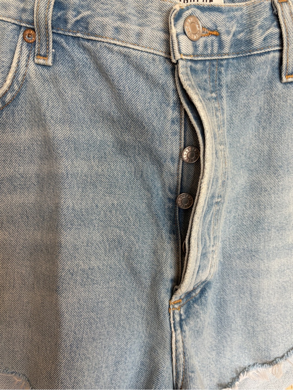 Agolde Mila High Rise Denim short NWT vintage style frayed leg size 34 - Picture 4 of 8